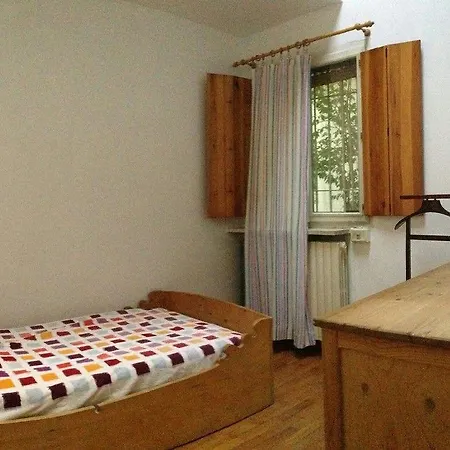 Alla Rosa Bed & Breakfast 4*